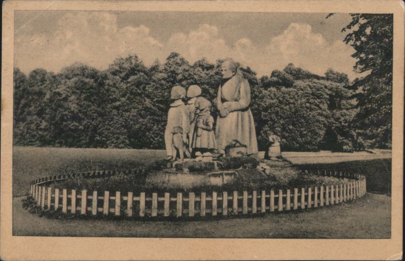 Ratibořice, Babiččino údolí, Pomník Babičky Czechoslovakia