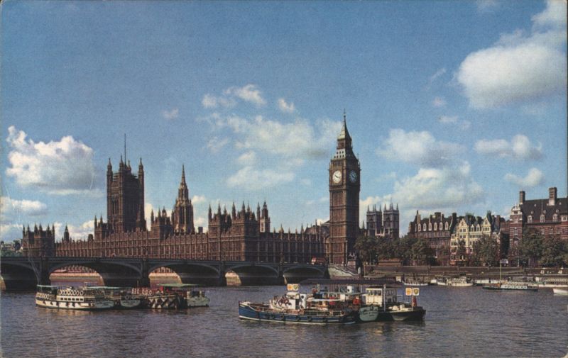 Houses of Parliament, Big Ben, River Thames, London England