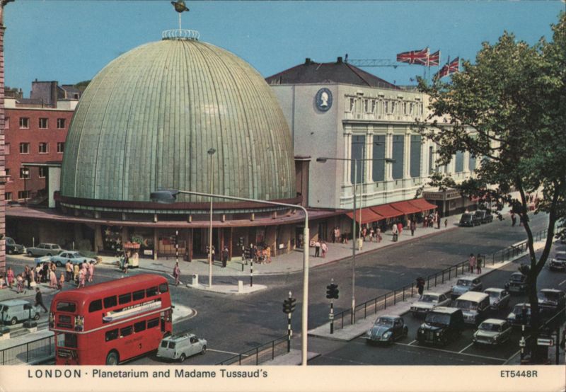 LONDON Planetarium and Madame Tussaud's, Double Decker Bus United Kingdom