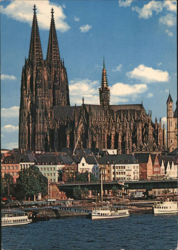 Köln Dom und Rheinufer, Rhine River View Cologne Germany