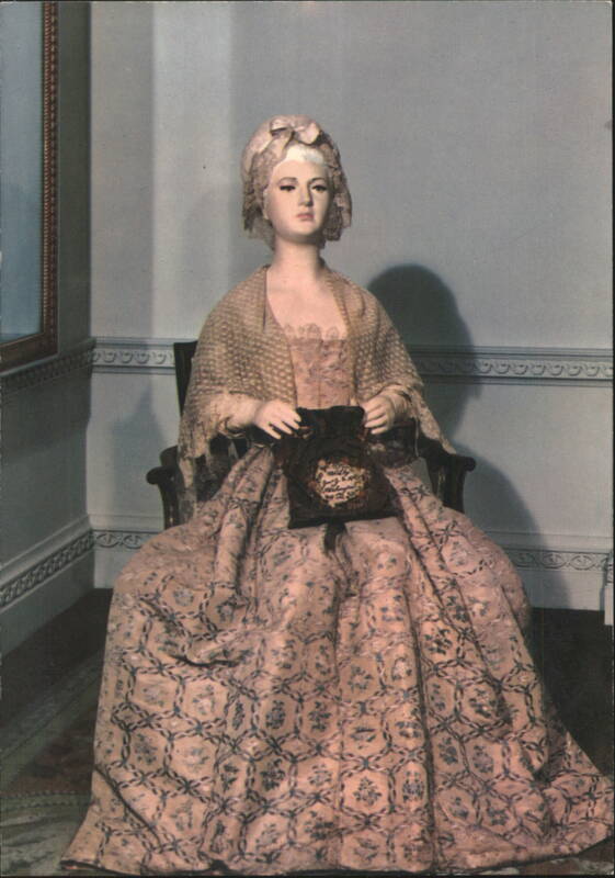 Martha Washington Dress, First Ladies Hall, Smithsonian Inst.