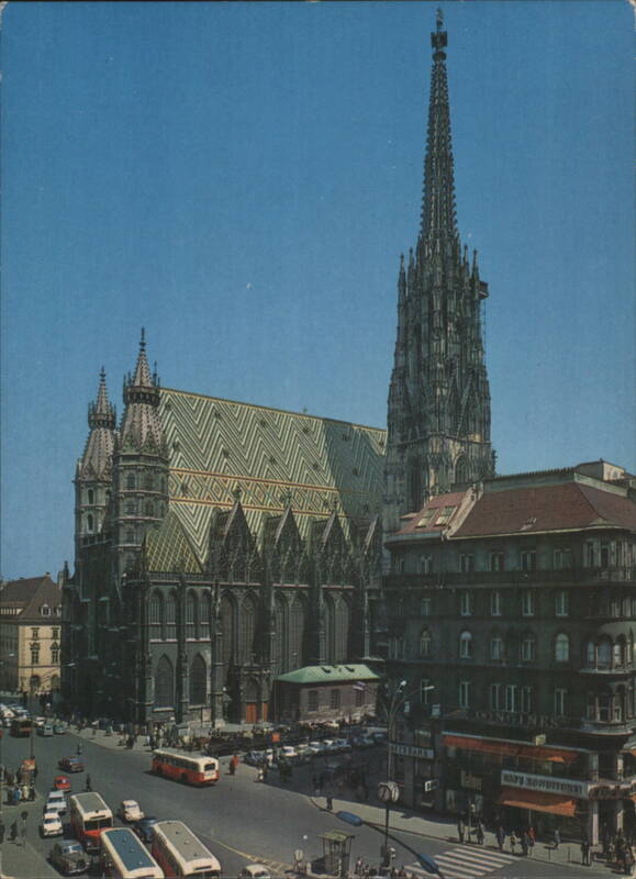 Stephansdom, Vienna - Cathedral and Busy Square Austria
