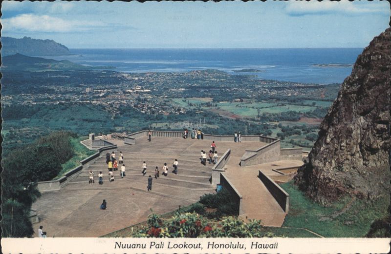 Nuuanu Pali Lookout, Panoramic View of Windward Oahu Honolulu Hawaii