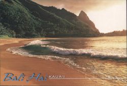 Bali Hai Tunnels Beach, Tropical Shoreline, KAUA'I Postcard