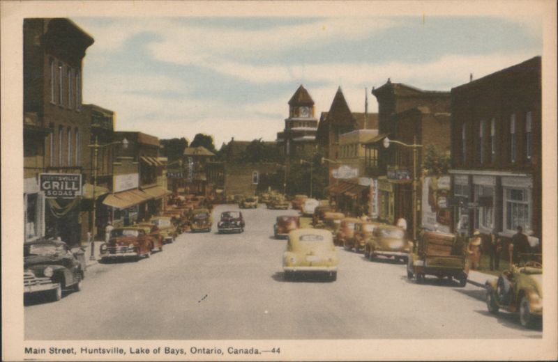 Main Street, Huntsville, Lake of Bays, ON, Canada Ontario