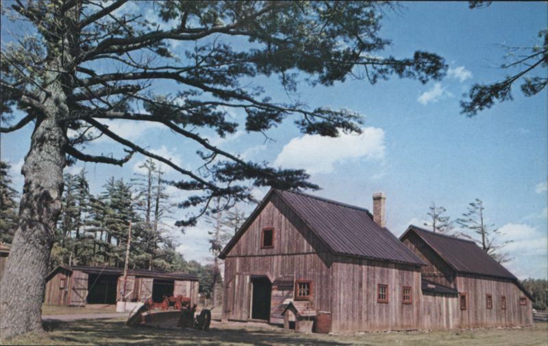 Trent Estate Barns, Antique Exhibition at Voltigeurs Park Drummondville QC Canada
