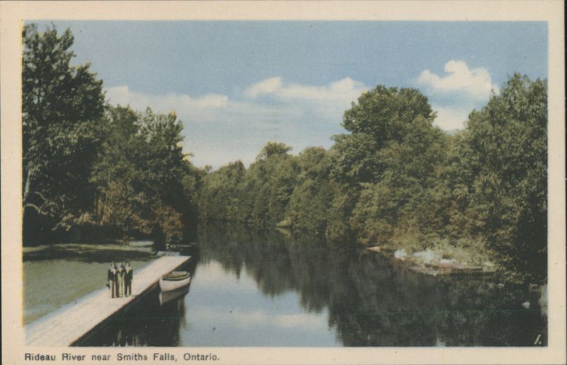 Rideau River near Smiths Falls, Ontario - Dock & Boat Canada