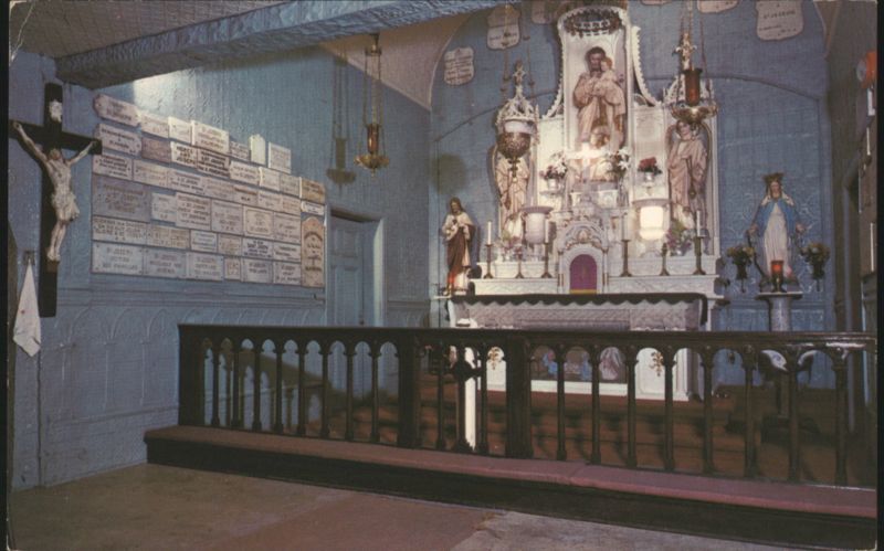 Saint Joseph's Oratory, Primitive Chapel Interior Montréal QC Canada