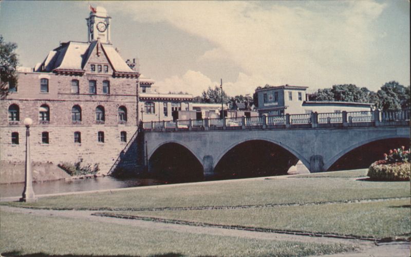 Coronation Park, Bridge & City Hall Pembroke Canada