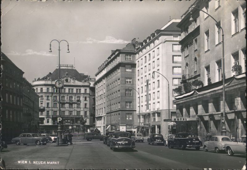 Neuer Markt Street Scene, Vienna Austria