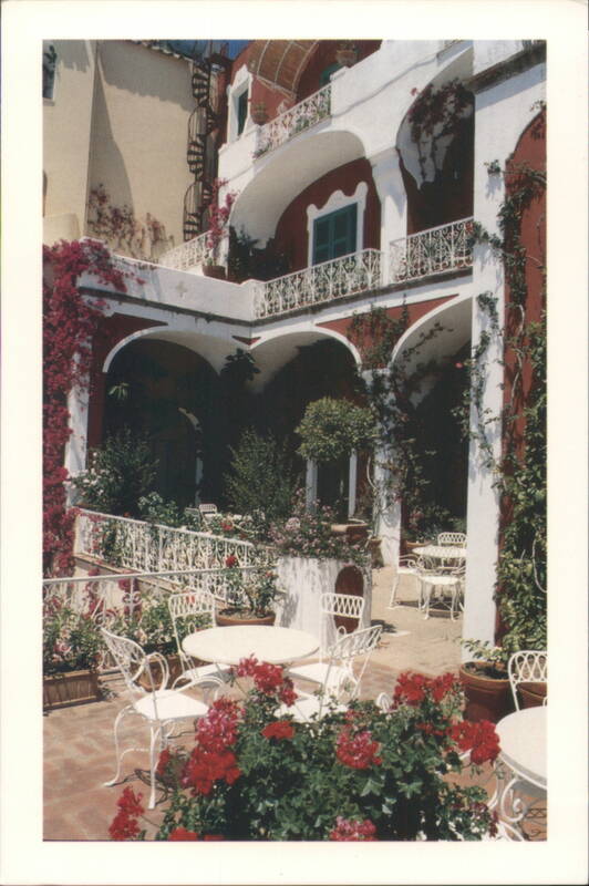 Le Sirenuse Albergo di Positano Courtyard Terrace Italy