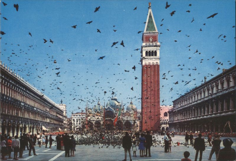 St. Mark's Square, Pigeons, Campanile Venezia Italy
