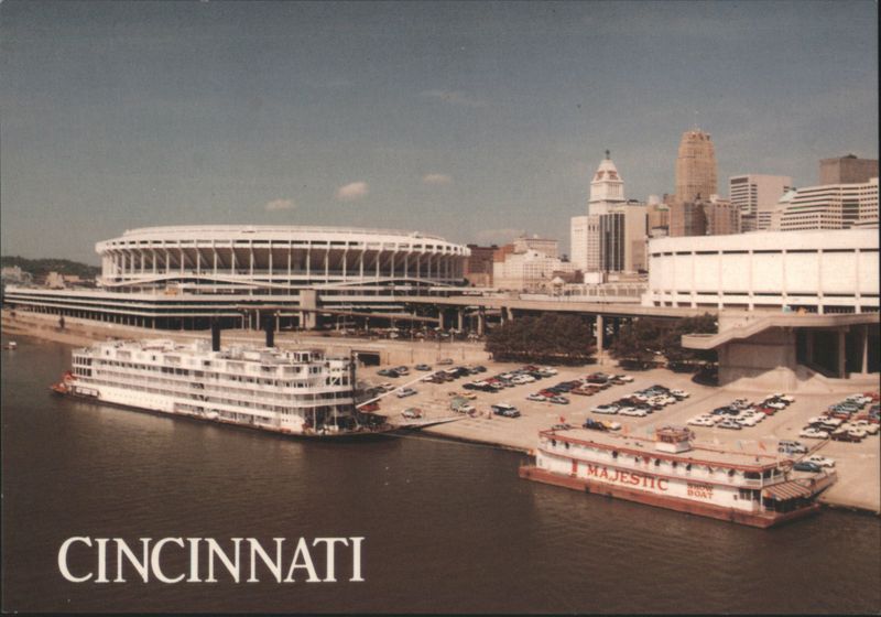 Cincinnati Riverfront Stadium, Delta Queen, Majestic Show Boat Ohio