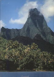 Moorea - Le Moua Puta (Perforated Mountain), Cook's Bay Postcard