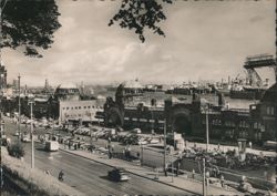 Hamburg Landungsbrücken & Werftanlagen Postcard