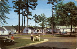 Thompson's Cottage Court, U. S. 15A Fayetteville, NC Postcard Postcard