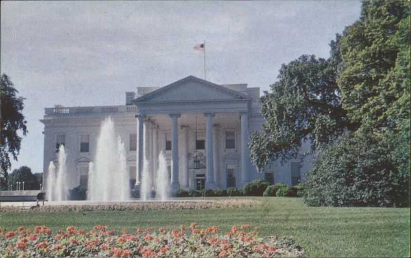 The White House, Fountain & Gardens, Washington D.C. District of Columbia