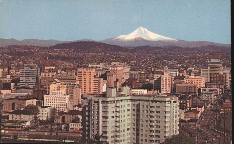 Portland, Oregon Skyline & Mt. Hood