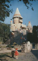 The Gingerbread Castle, Hamburg, NJ Postcard