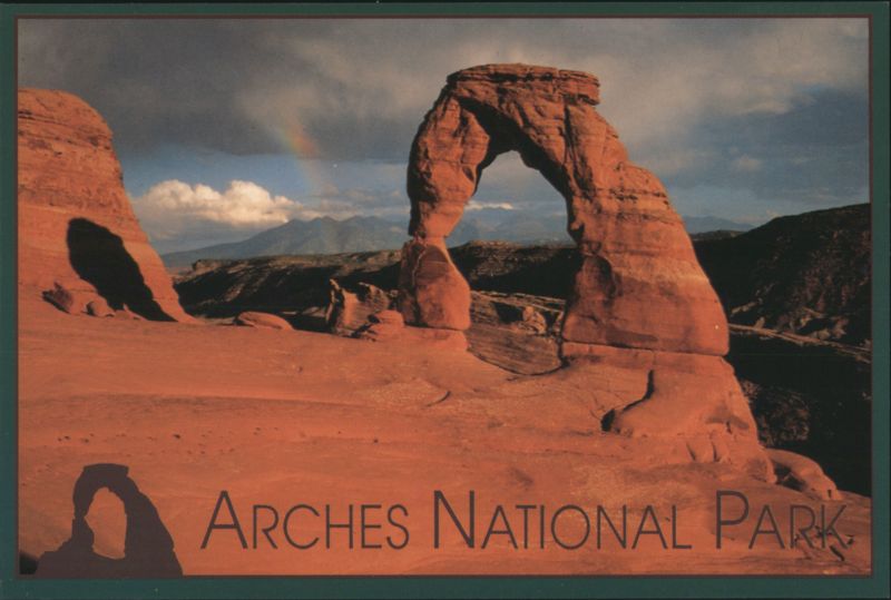 Delicate Arch, Arches National Park with Rainbow Utah