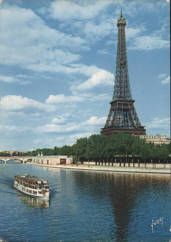 Eiffel Tower, Seine River, Passy Quay, Paris France
