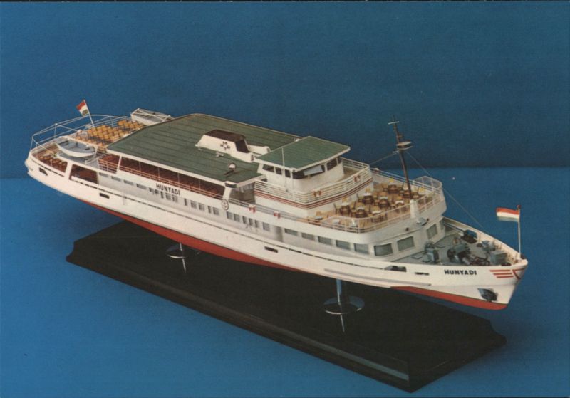 HUNYADI MAHART Danube Motor-Vessel Model 1:50 Szabó-Wahr