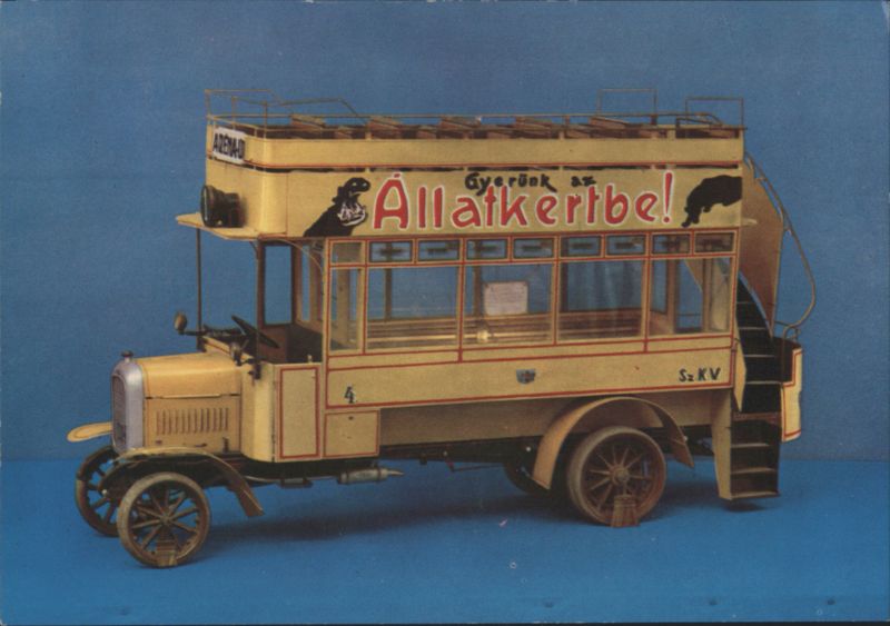 MÁRTA Bus Model, Budapest Zoo, 1909 Hungarian Bus