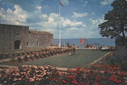 Old Plantagenet Gateway, 'The George' Gardens, Yarmouth Postcard