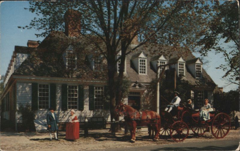 Raleigh Tavern, Williamsburg, Horse-Drawn Carriage Virginia