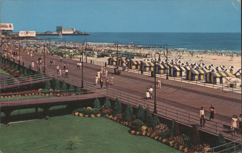 Boardwalk, Beach & Atlantic Ocean, Atlantic City, NJ New Jersey