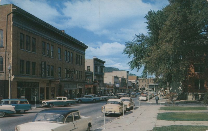 Main St. Bennington, VT - Green Mountains Shopping Vermont