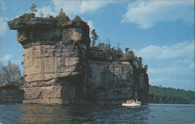 The Long Point Rock Formations, Summersville Lake West Virginia