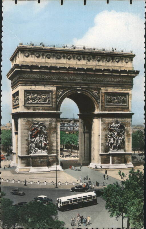 Arc de Triomphe, Paris France
