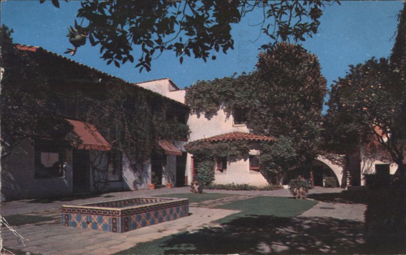 Santa Barbara's Famous El Paseo Shopping Center California