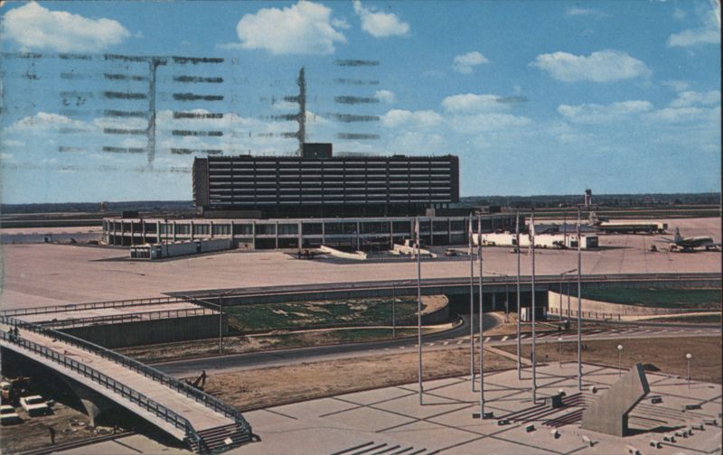 Toronto International Airport Aeroquay & Administration Building Canada