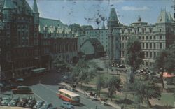 Place D'Armes & Chateau Frontenac, Quebec City Postcard
