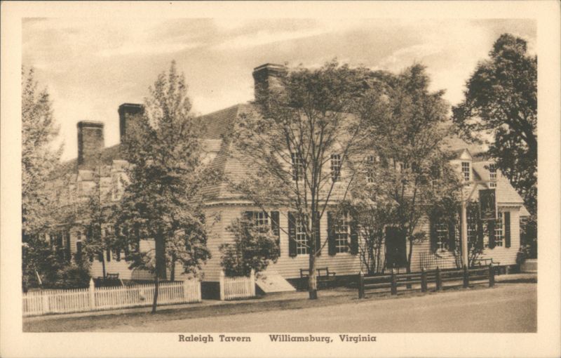 Raleigh Tavern, Williamsburg, Virginia