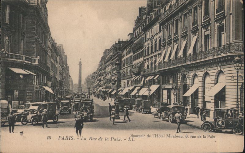 Rue de la Paix Street Scene, Vendôme Column, Paris France