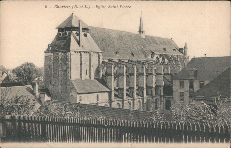 Chartres Eglise Saint-Pierre France