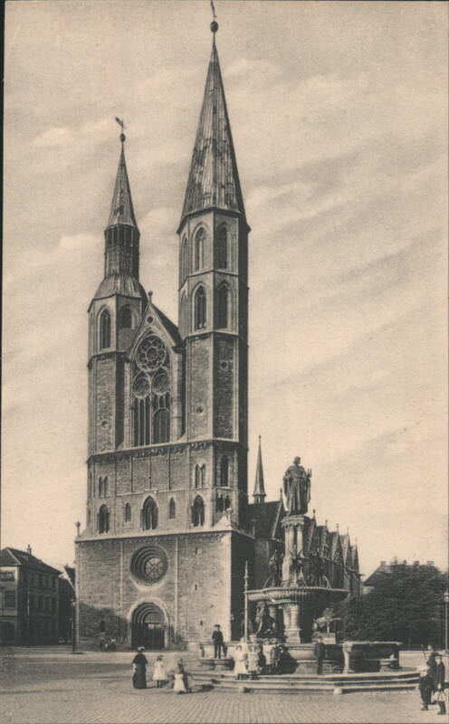 Katharinenkirche with Heinrichsbrunnen Braunschweig Germany