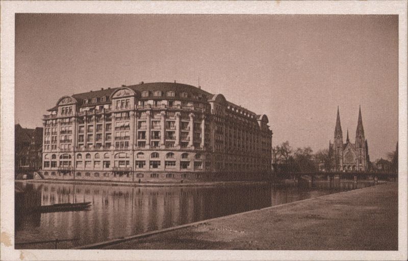 Strasbourg, Église St-Paul & Bâtiment de l'Esca France