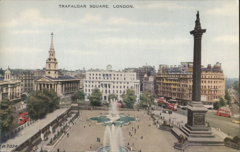 Trafalgar Square, Nelson's Column, St. Martin-in-the-Fields London United Kingdom