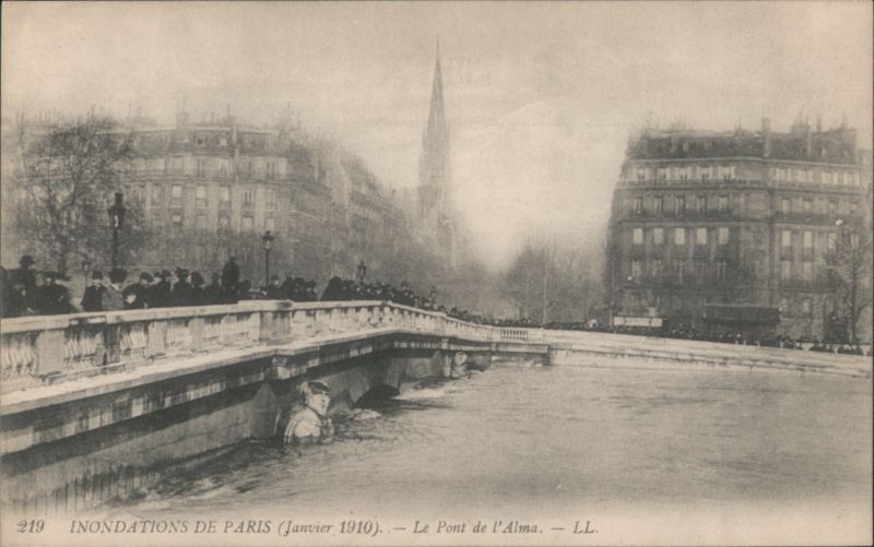 Paris Floods 1910, Pont de l'Alma France