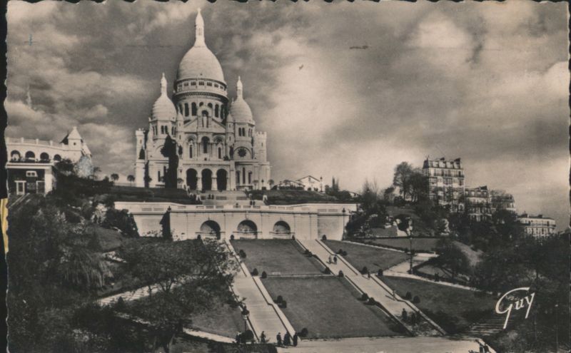 Sacré-Cœur Basilica, Montmartre Hill, Paris France