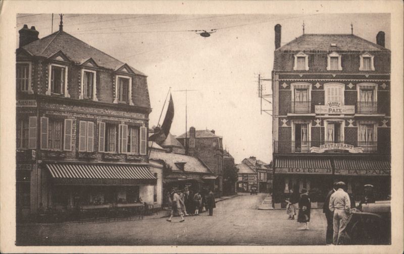 ETRETAT Place du Marche et Rue Monge, Hotel de la Paix France