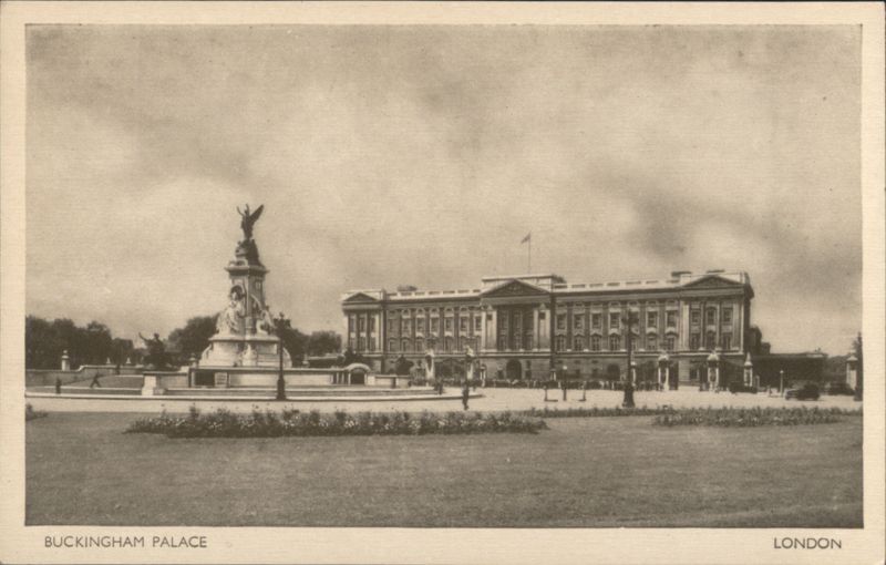 Buckingham Palace & Victoria Memorial, London United Kingdom
