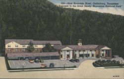 New Riverside Hotel, Entrance to Great Smoky Mountains National Park Postcard