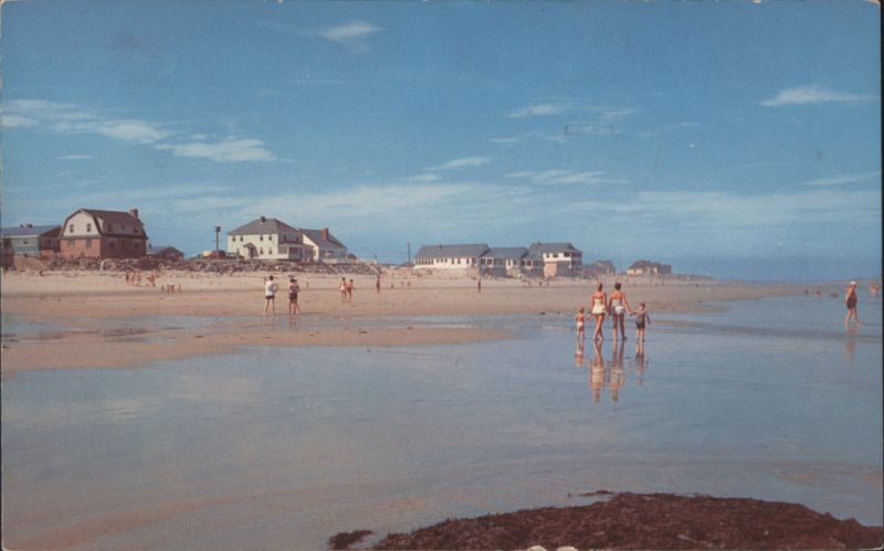 Strolling On The Beach and Cottages, Seabrook Beach New Hampshire