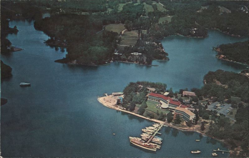 Tides Inn, Irvington, VA - Yachts & International 18 Golf Course Virginia