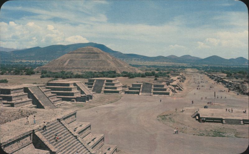 Plaza of the Moon, Avenue of the Dead, Pyramid of the Sun San Juan Teotihuacan Mexico